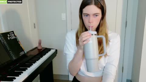 rose77782 online show from 02/13/25, 06:16