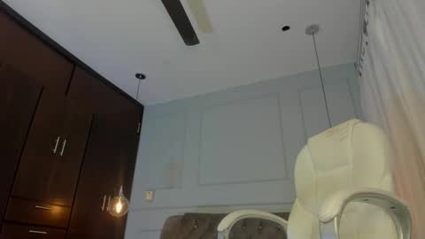 Snapshot of rose__monroe chatting on 02/25/26, 07:56 rose__monroe online show from 02/25/26, 07:56