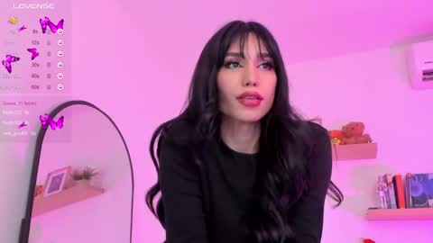 Rose Saenz online show from 12/18/24, 01:15