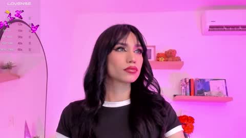 Rose Saenz online show from 12/18/24, 10:24