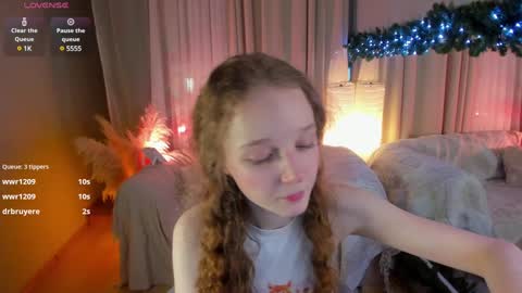 Snapshot of rose_charming_ chatting on 01/02/25, 12:55 Rose online show from 01/02/25, 12:55