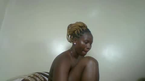 Snapshot of rose_coco chatting on 09/11/25, 12:11 rose_coco online show from 09/11/25, 12:11