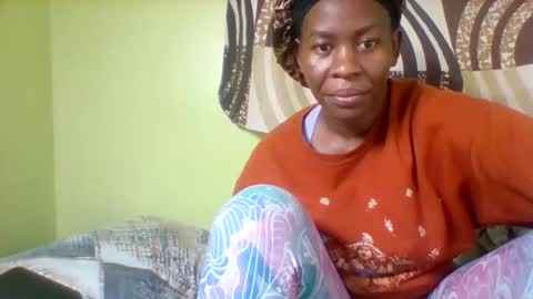 Snapshot of rose_coco chatting on 10/12/25, 07:35 rose_coco online show from 10/12/25, 07:35