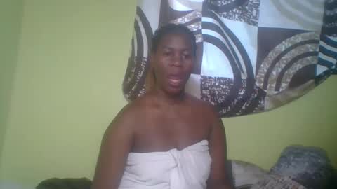 Snapshot of rose_coco chatting on 10/23/25, 08:02 rose_coco online show from 10/23/25, 08:02