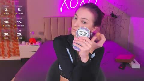 Kimberlly online show from 11/08/25, 12:00