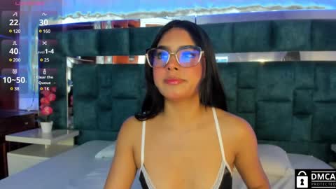 Snapshot of rose_evans__ chatting on 03/12/25, 08:41 Rose online show from 03/12/25, 08:41