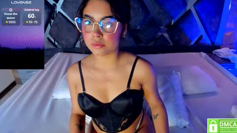 Snapshot of rose_evans__ chatting on 12/04/25, 06:01 Rose online show from 12/04/25, 06:01