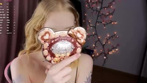 Rose online show from 04/19/26, 06:10