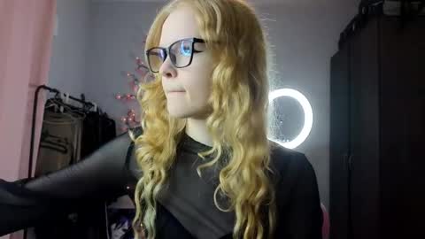 Rose online show from 04/20/26, 06:31