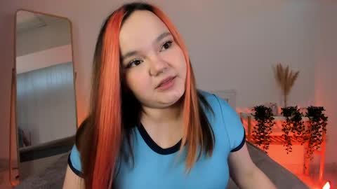 Snapshot of rose_luvv chatting on 06/06/26, 06:29 Rose LuvV follow me baby online show from 06/06/26, 06:29