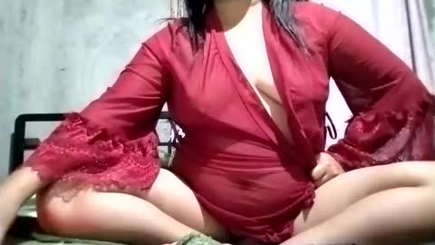 rose_marie2025 online show from 12/22/25, 11:40