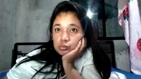 rose_marie2025 online show from 04/19/26, 07:16