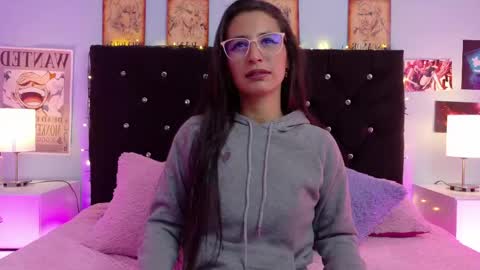 Rose online show from 04/23/26, 03:41