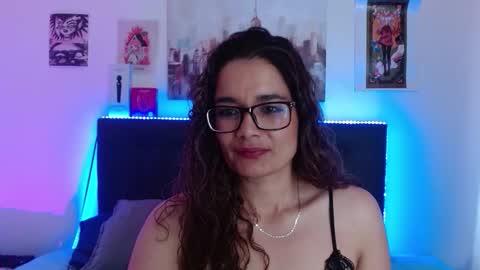 Rose  online show from 11/29/25, 02:53