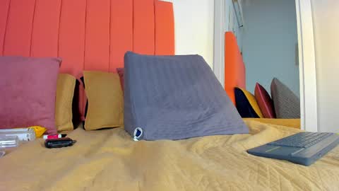 Rosse online show from 03/31/26, 07:36