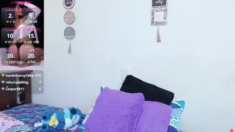 Snapshot of rose_towers4 chatting on 01/17/26, 01:38 rose_towers4 online show from 01/17/26, 01:38