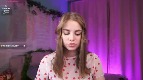 Rose online show from 02/11/25, 08:26