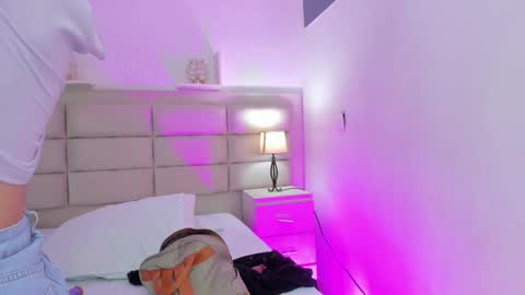 Rose online show from 02/21/25, 07:43