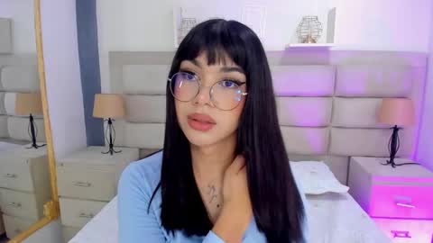 Rose online show from 03/03/25, 02:15