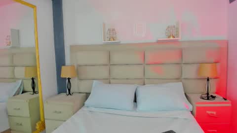 Rose online show from 03/10/25, 04:35