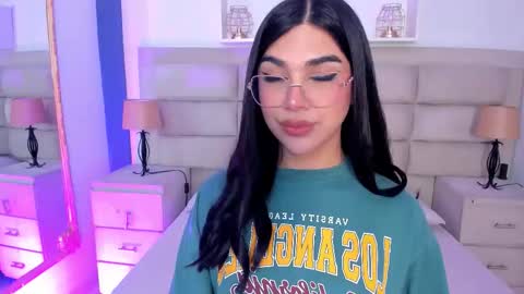 Rose online show from 09/25/25, 12:53