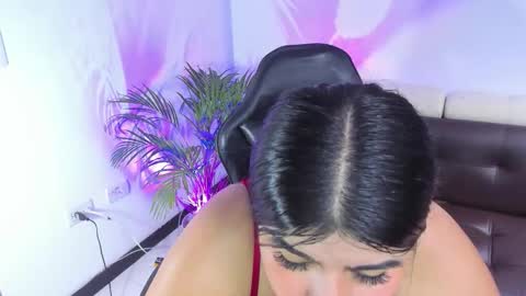 Snapshot of rosee_honey_ chatting on 10/14/25, 07:58 rose online show from 10/14/25, 07:58