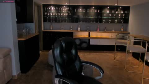 Snapshot of roseferrera chatting on 01/11/25, 07:38 Rose online show from 01/11/25, 07:38