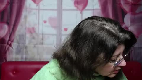 Snapshot of rosehille chatting on 02/04/26, 03:07 RoseHille online show from 02/04/26, 03:07