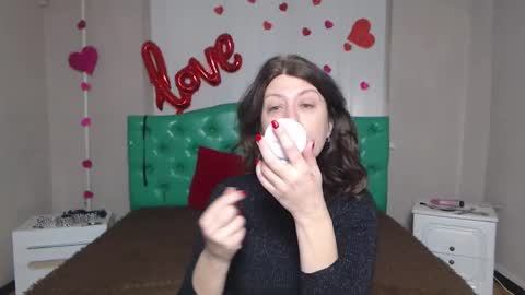 Snapshot of rosehille chatting on 02/15/26, 08:46 RoseHille online show from 02/15/26, 08:46