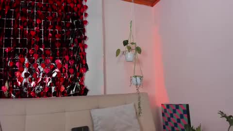 Lyla OF roselinedior online show from 02/10/25, 02:05