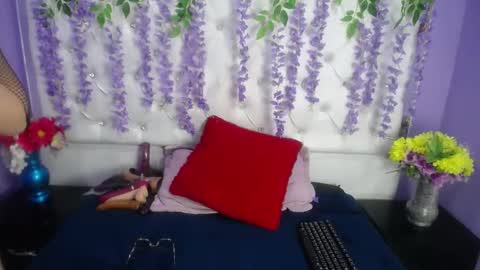 Julieta online show from 12/10/24, 07:00