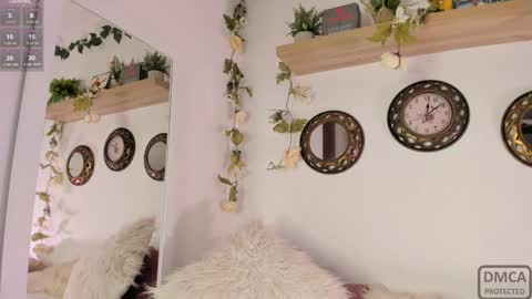 Stephani online show from 01/25/25, 01:21