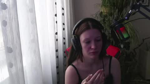Snapshot of rosendalounsberry chatting on 04/24/26, 01:57 Lina online show from 04/24/26, 01:57