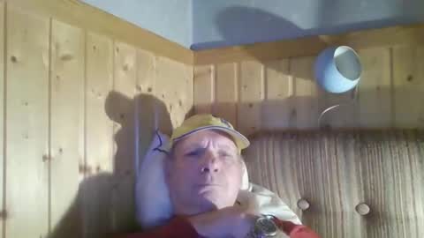 roses2u1958 online show from 05/02/26, 08:14