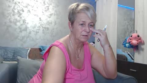 Lovepinklilly online show from 02/07/26, 06:11