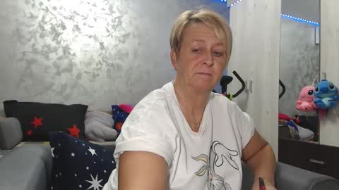 Lovepinklilly online show from 04/02/26, 04:37