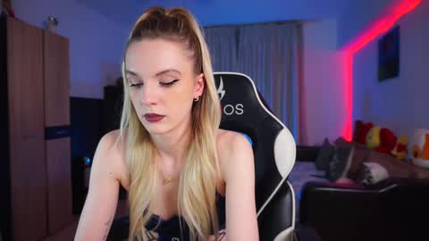 Abbygail online show from 01/10/25, 08:48