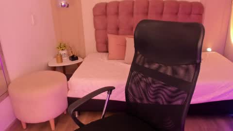 Rose Taylor online show from 05/28/26, 12:35