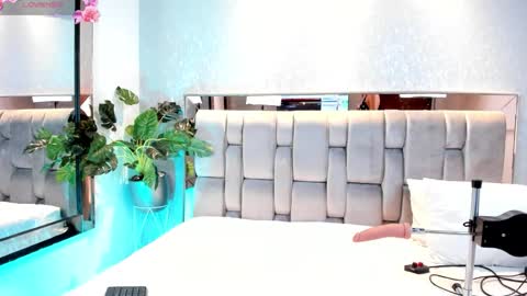 Rose online show from 09/21/25, 05:31