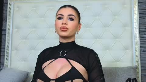 Gabriela online show from 04/07/26, 07:03