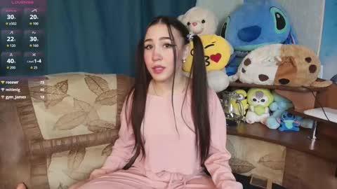 Snapshot of rosewrs chatting on 10/05/25, 01:53 Rosewrs online show from 10/05/25, 01:53