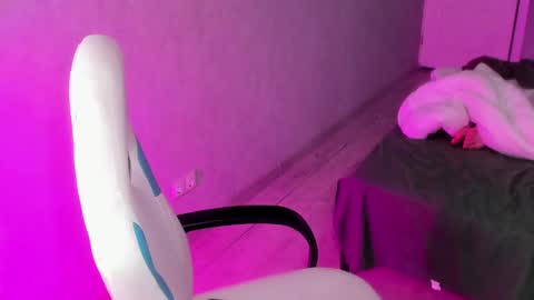 Snapshot of roshelle_xxx chatting on 01/17/25, 08:44 Roshelle online show from 01/17/25, 08:44