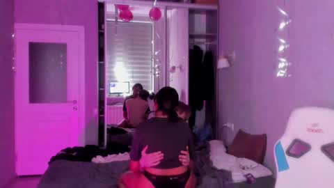 Snapshot of roshelle_xxx chatting on 01/22/25, 05:28 Roshelle online show from 01/22/25, 05:28