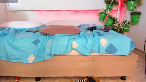 rosi_cooper online show from 02/08/25, 02:16