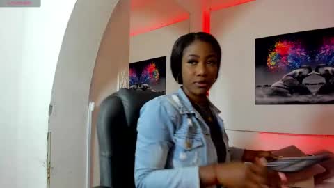 rosi_cooper online show from 02/12/25, 10:35