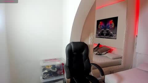 rosi_cooper online show from 03/12/25, 10:48