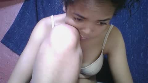 rosia685234 online show from 11/28/25, 06:49