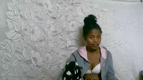 rosia online show from 09/29/25, 05:12