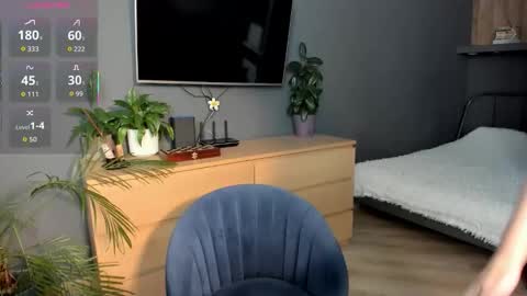 Snapshot of rosie_gracefulness_ chatting on 09/28/25, 11:15 Rose - online show from 09/28/25, 11:15