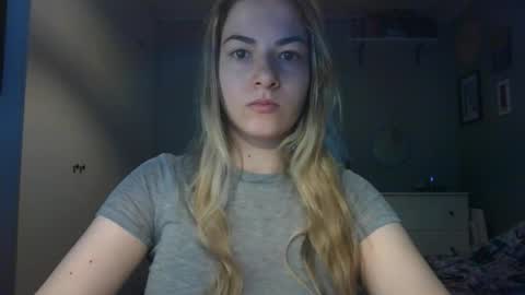 Rosie online show from 03/17/26, 07:44